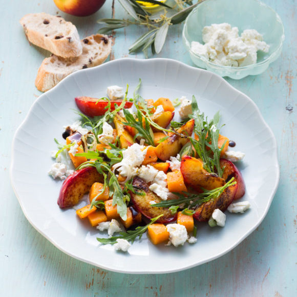 Nektarinen-Salat mit Süßkartoffeln - Salakis